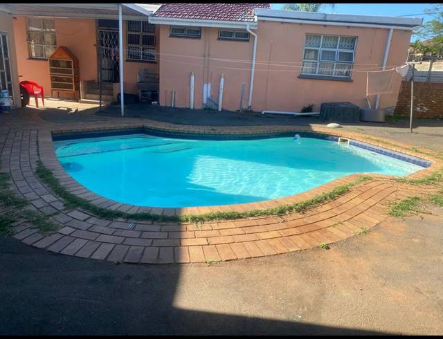3 BEDROOM PROPERTY TO RENT IN BLUFF